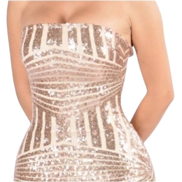 Fashion Nova Dresses & Skirts - Women's S Fashion Nova Rose Gold Body-con Sequin Dress Strapless Fitted Bodycon